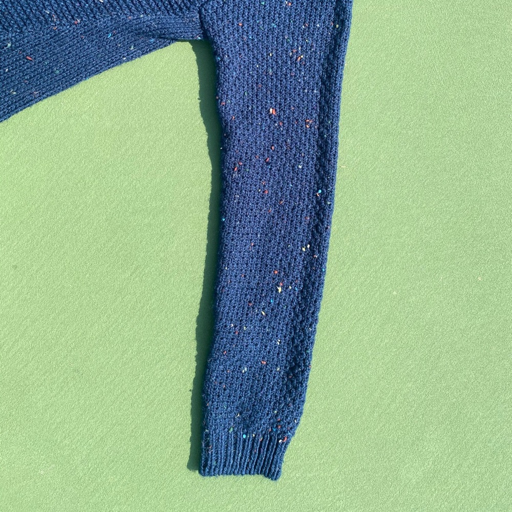 Sweater - Picture 5 of 8
